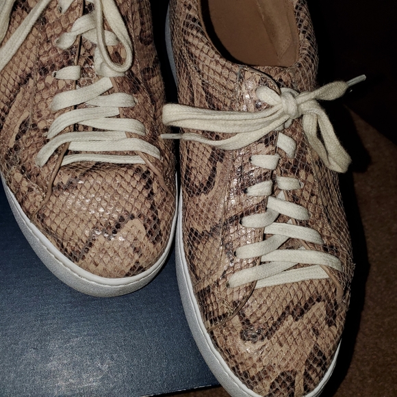 Cole Haan Reiley lace up sneakers - Picture 2 of 6